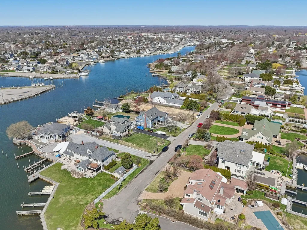 230 W Islip Road West Islip NY 11795