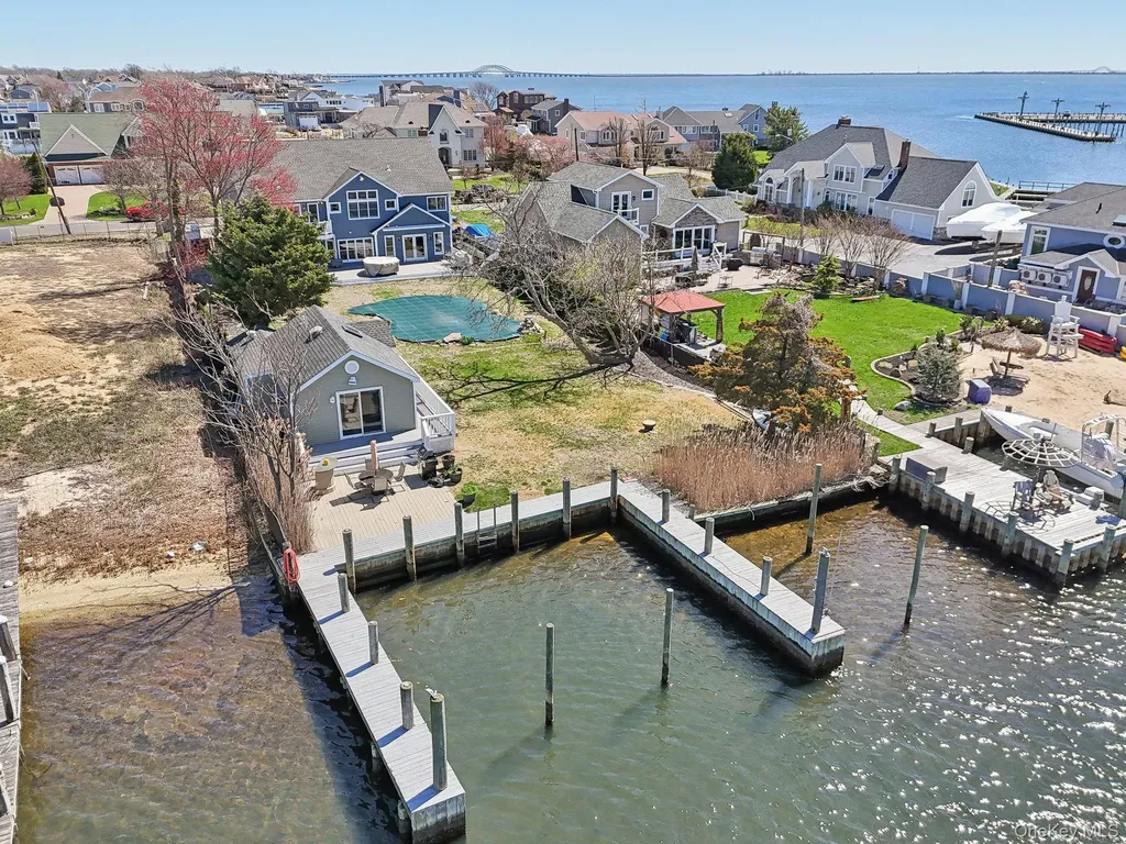 230 W Islip Road West Islip NY 11795