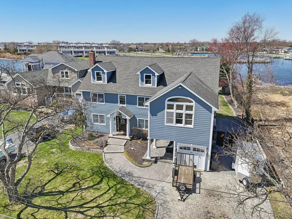 230 W Islip Road West Islip NY 11795