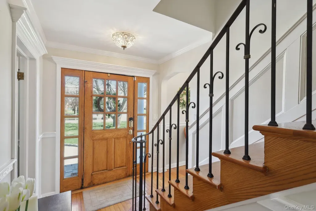 230 W Islip Road West Islip NY 11795