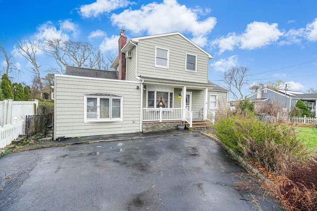 225 Lyman Road East Patchogue NY 11772