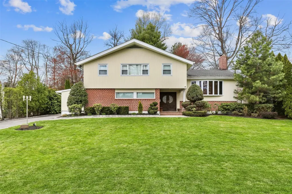 21 Dell Drive Eastchester NY 10709