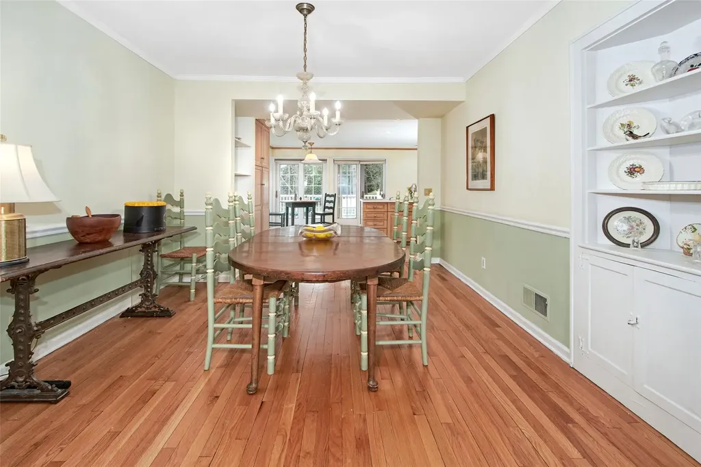 7 Canterbury Road S Harrison NY 10528