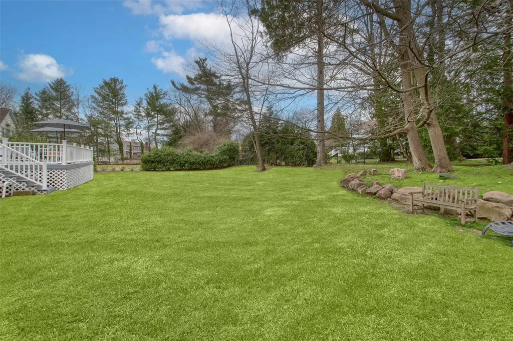 7 Canterbury Road S Harrison NY 10528