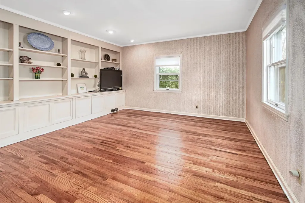 7 Canterbury Road S Harrison NY 10528