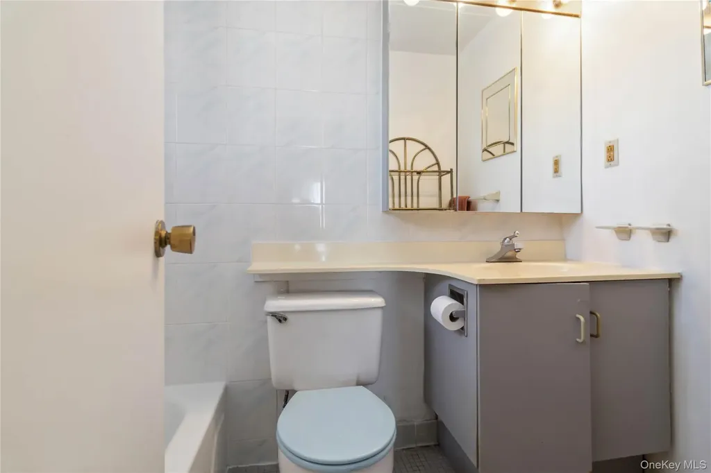 23-22 30 Road Astoria NY 11102