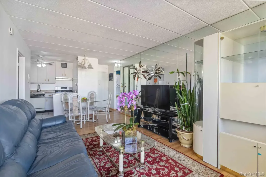 23-22 30 Road Astoria NY 11102
