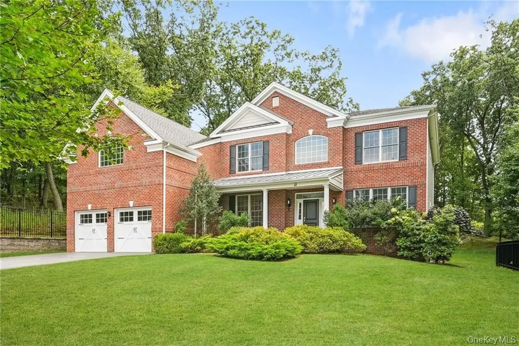 11 Fraydun Lane Scarsdale NY 10583