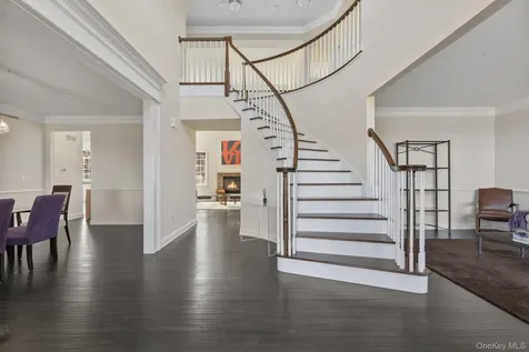11 Fraydun Lane Scarsdale NY 10583