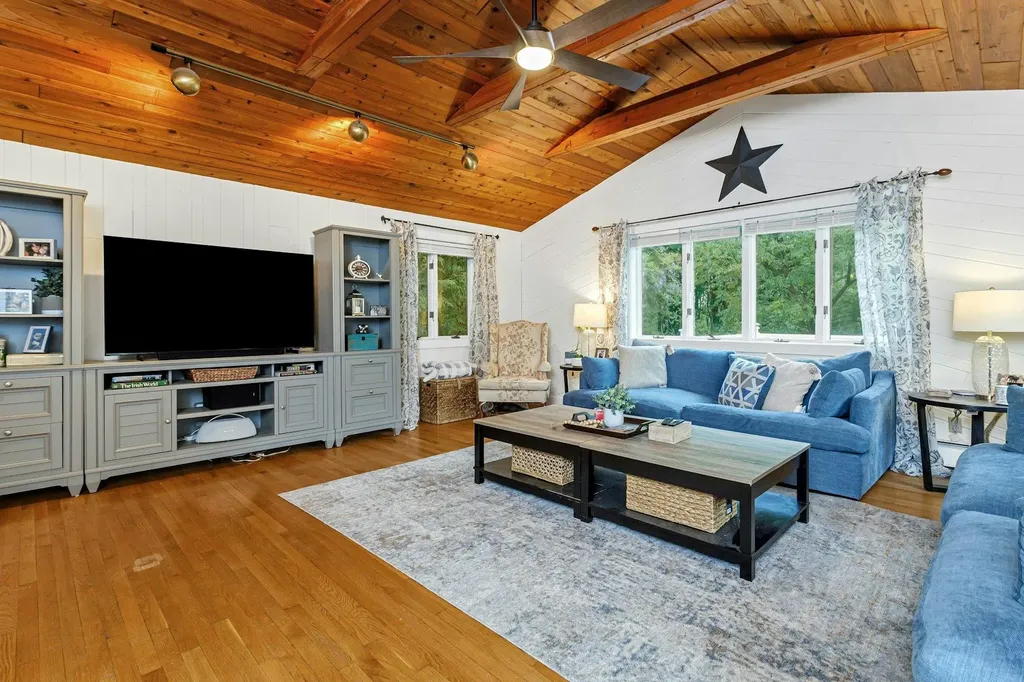 25 Macgregor Drive Mahopac NY 10541