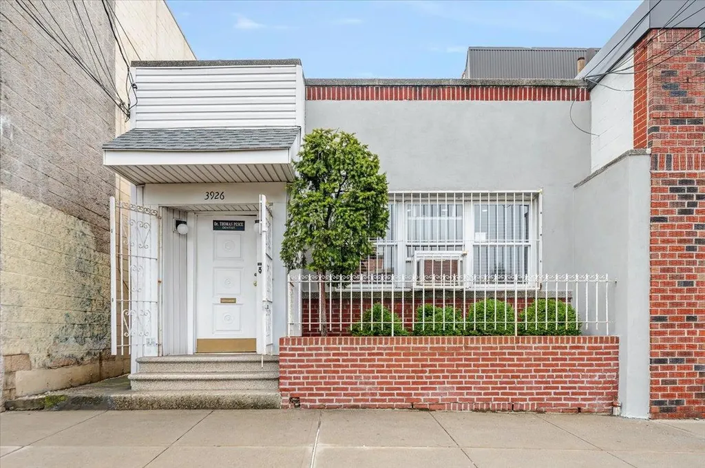 3926 E Tremont Avenue Bronx NY 10465