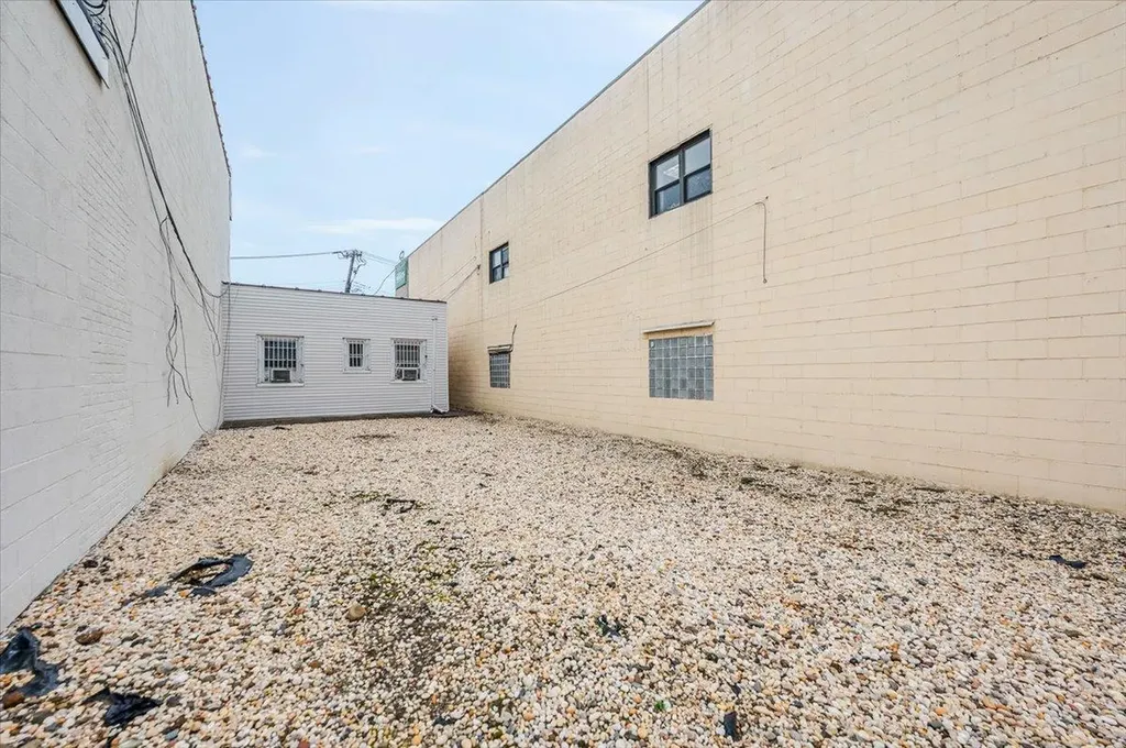 3926 E Tremont Avenue Bronx NY 10465