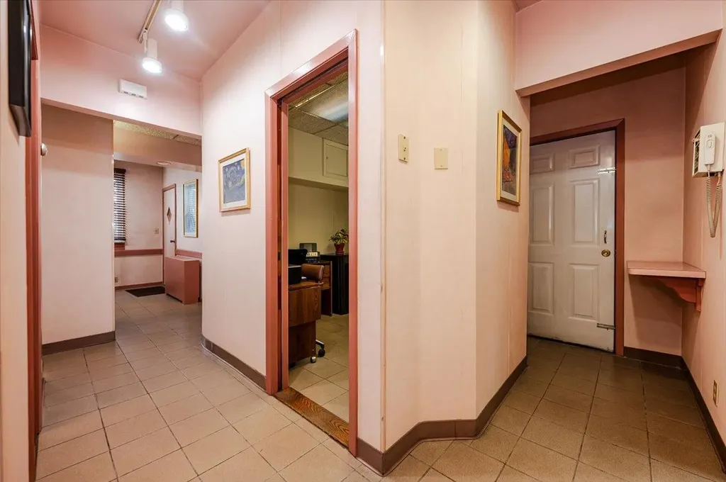 3926 E Tremont Avenue Bronx NY 10465
