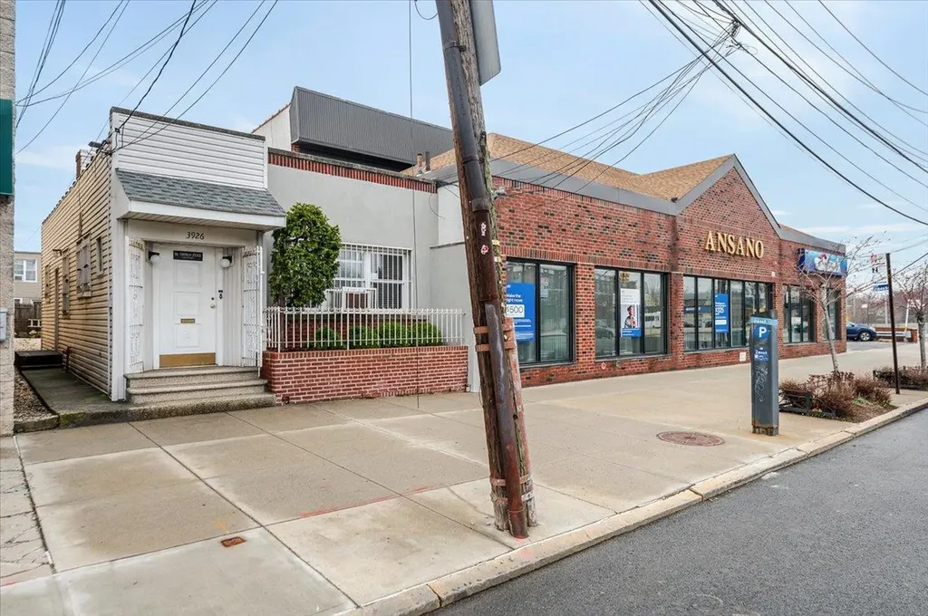 3926 E Tremont Avenue Bronx NY 10465