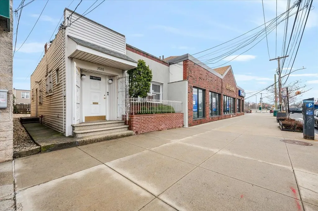 3926 E Tremont Avenue Bronx NY 10465