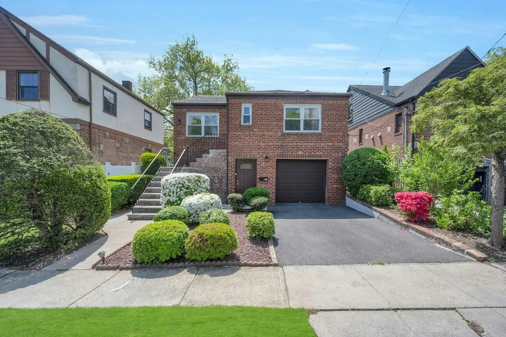 158 Kimball Terrace Yonkers NY 10704