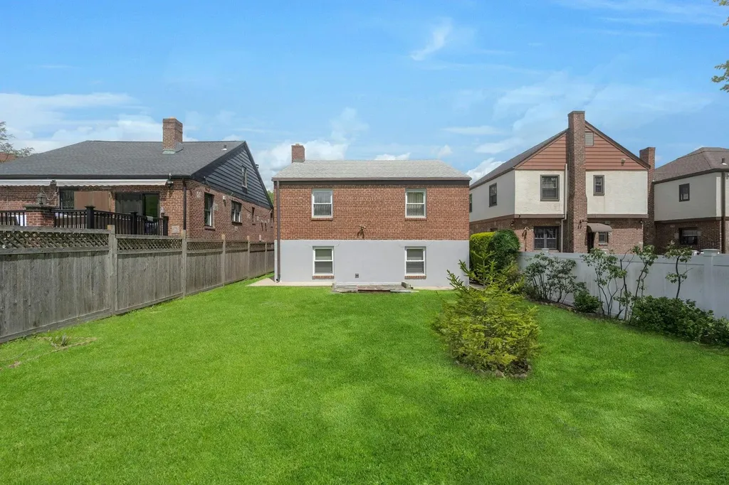 158 Kimball Terrace Yonkers NY 10704