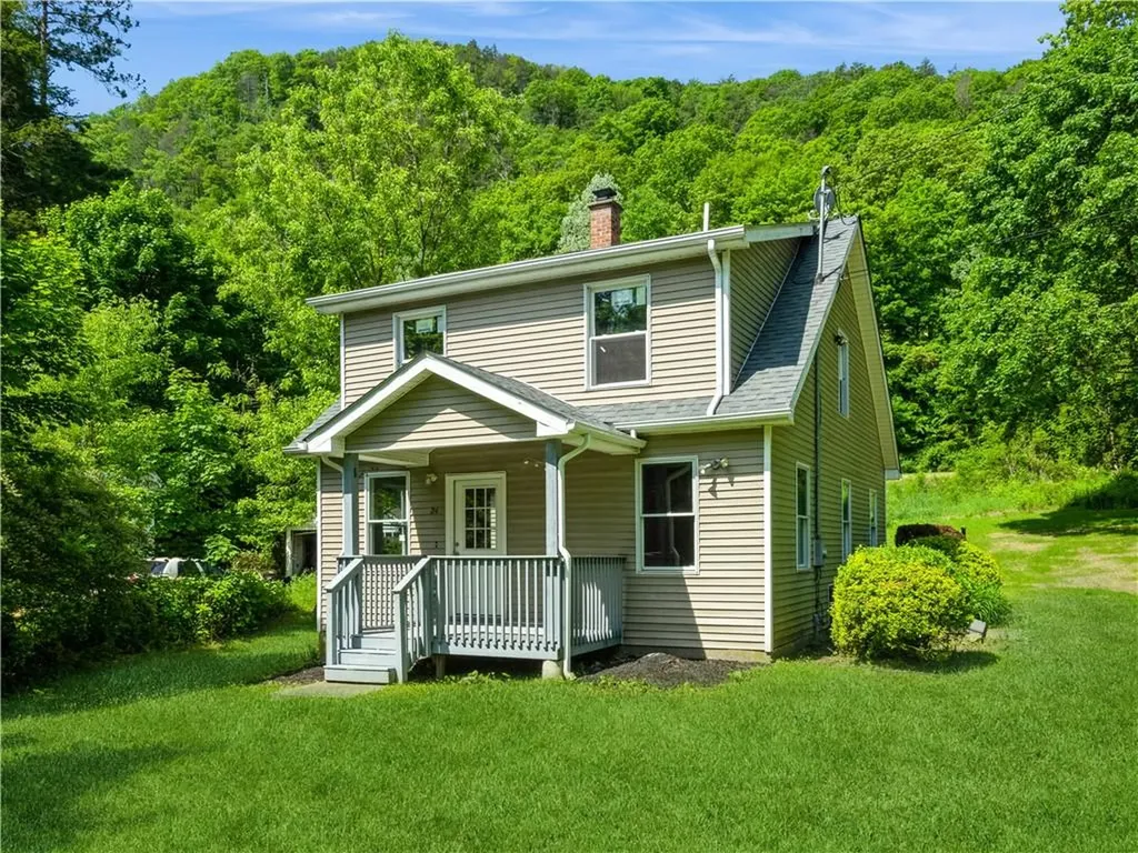 24 Under Mountain Road Amenia NY 12592