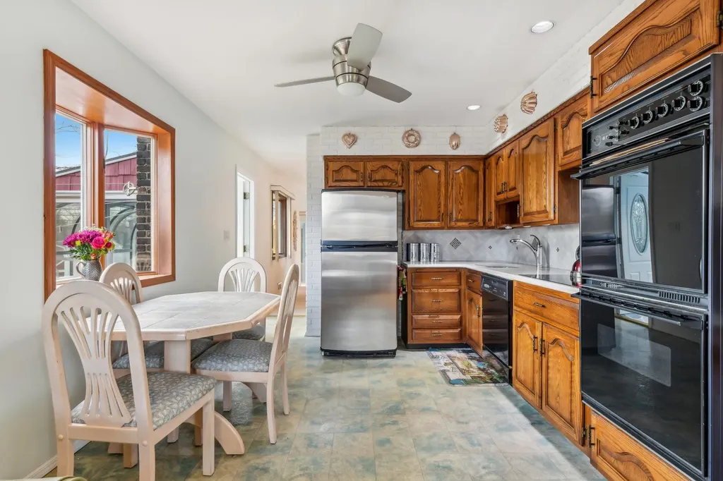 4 Feather Lane Commack NY 11725