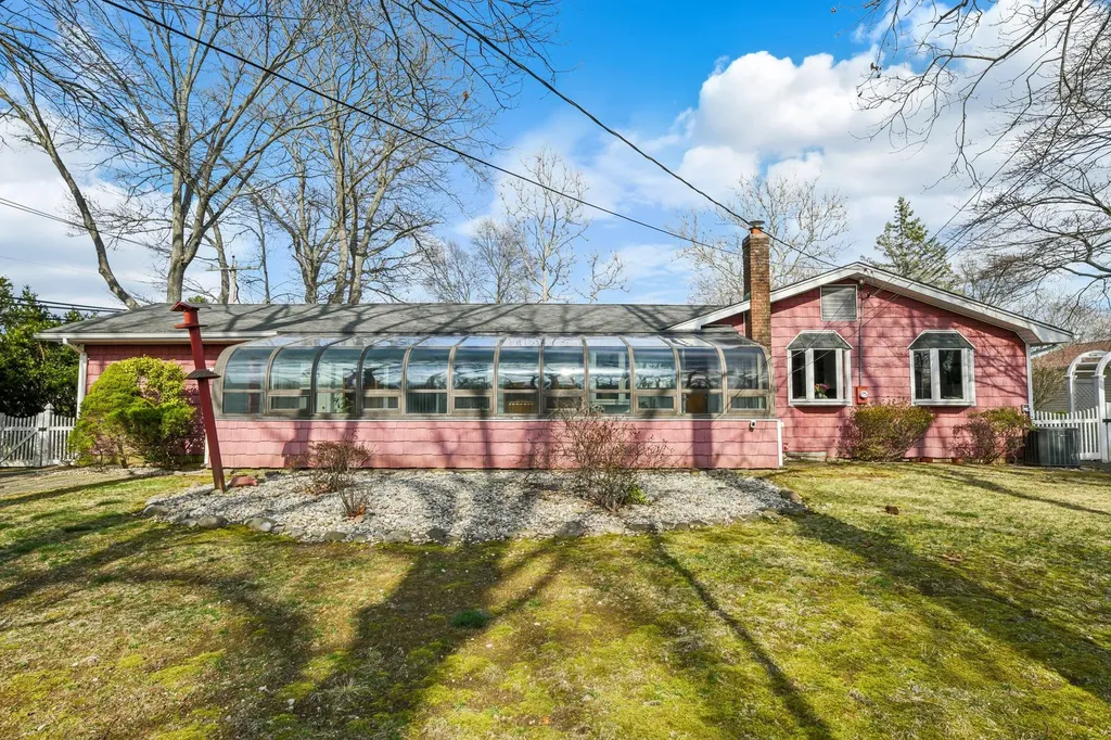 4 Feather Lane Commack NY 11725
