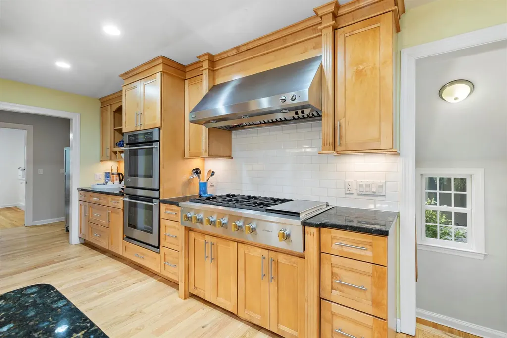 30 Riverview Road Irvington NY 10533