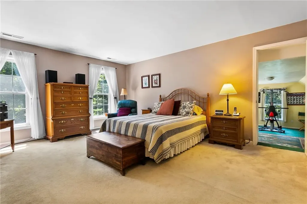 21 Craescot Way Mahopac NY 10541
