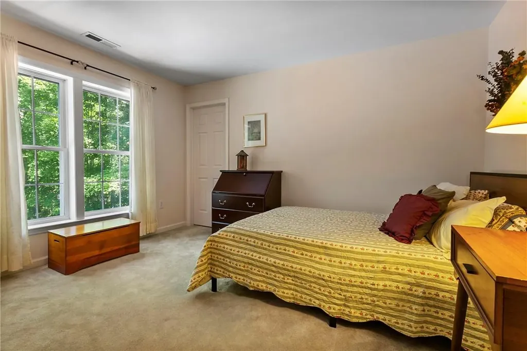 21 Craescot Way Mahopac NY 10541