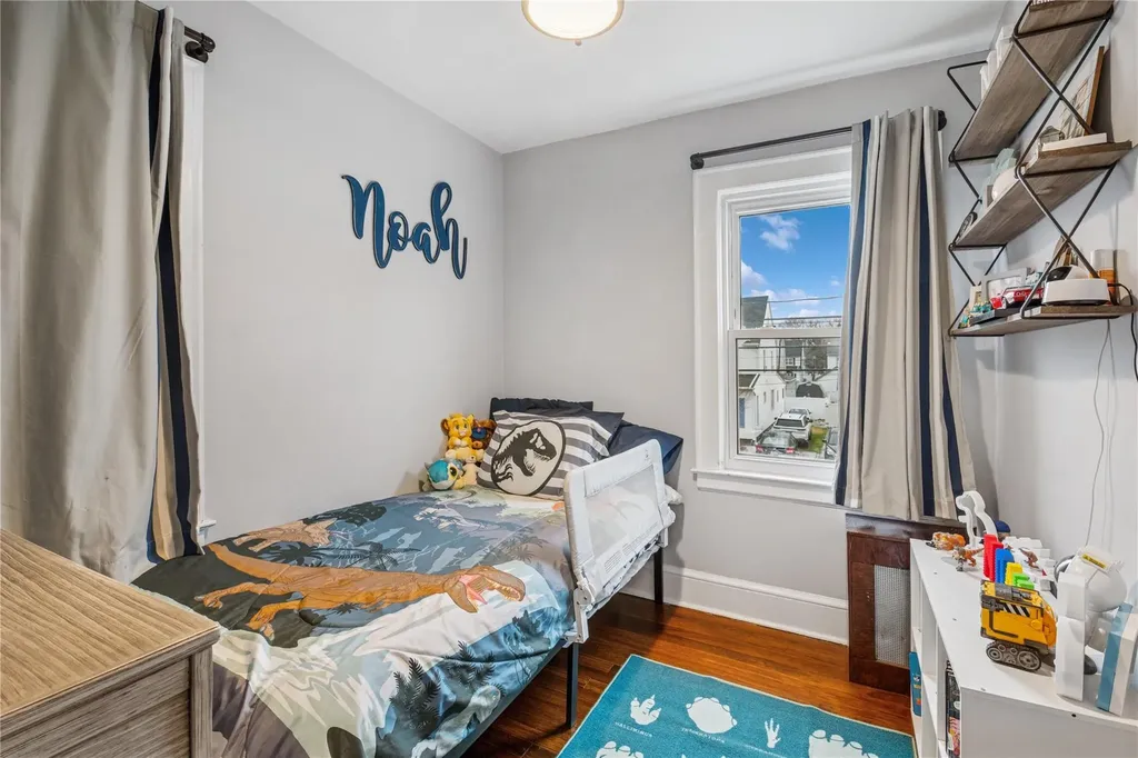 47 Juniper Avenue Mineola NY 11501