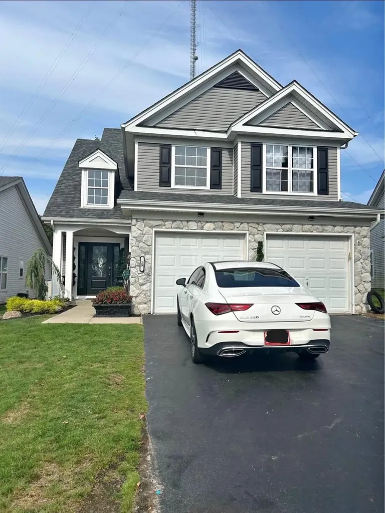 29 Perri Circle Middle Island NY 11953