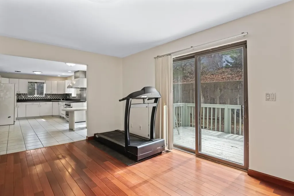 94 Abbott Drive Halesite NY 11743