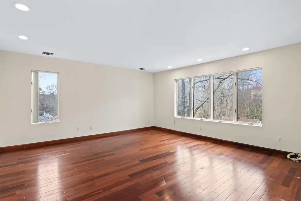94 Abbott Drive Halesite NY 11743