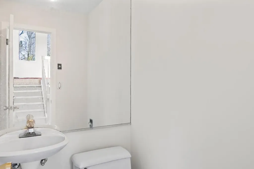 94 Abbott Drive Halesite NY 11743