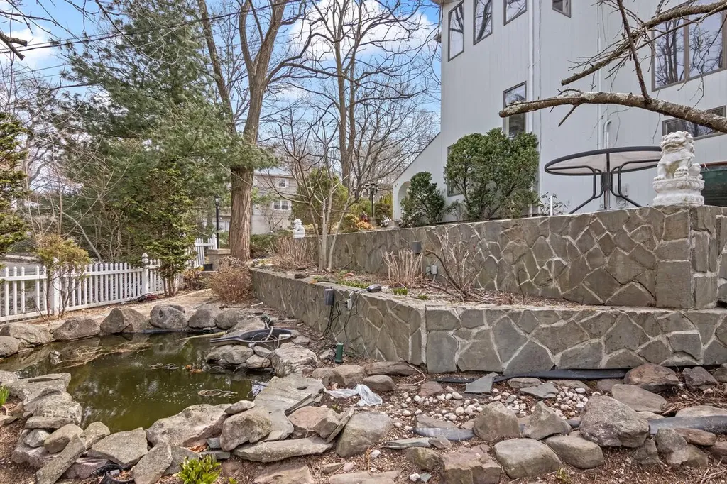 94 Abbott Drive Halesite NY 11743