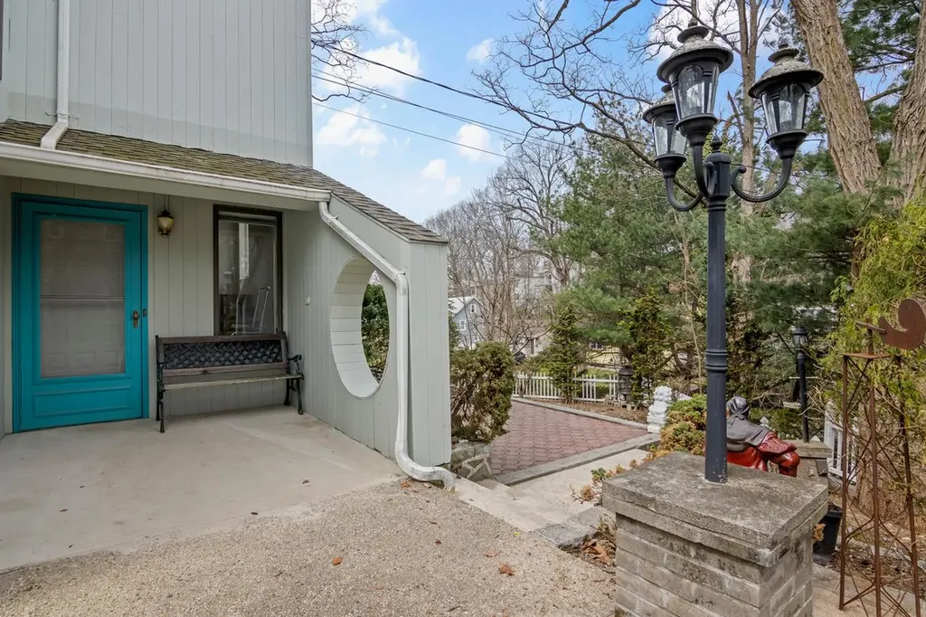 94 Abbott Drive Halesite NY 11743