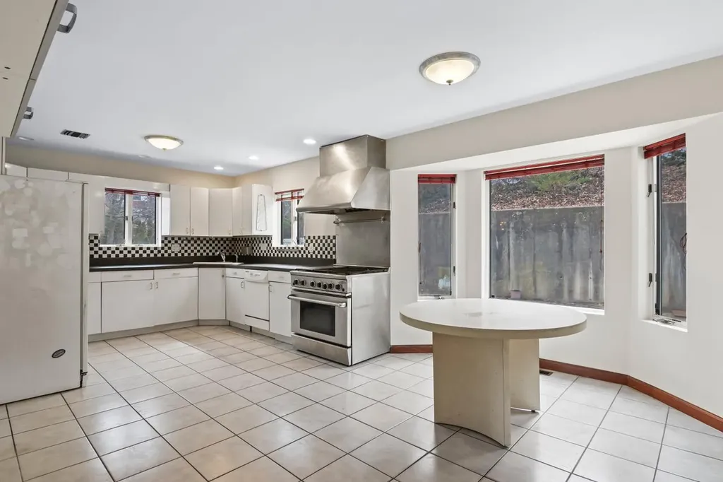 94 Abbott Drive Halesite NY 11743