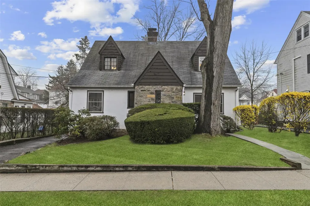 242 Lee Avenue Yonkers NY 10705