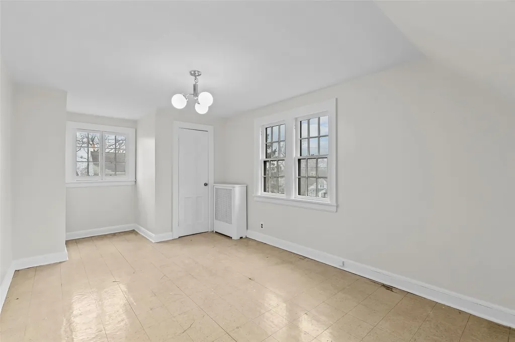 242 Lee Avenue Yonkers NY 10705