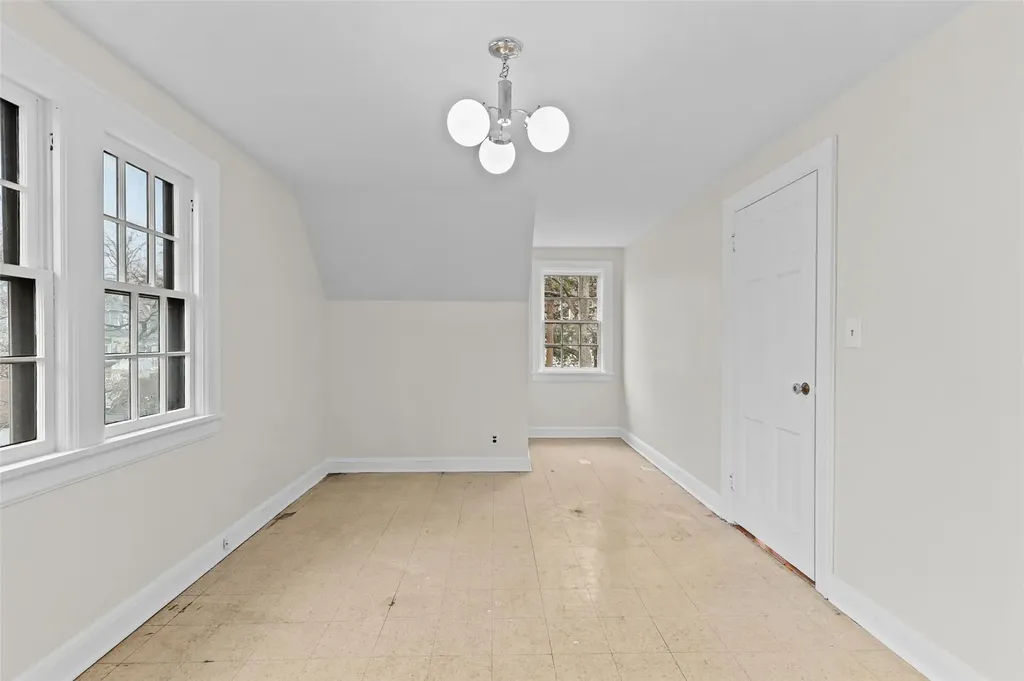 242 Lee Avenue Yonkers NY 10705