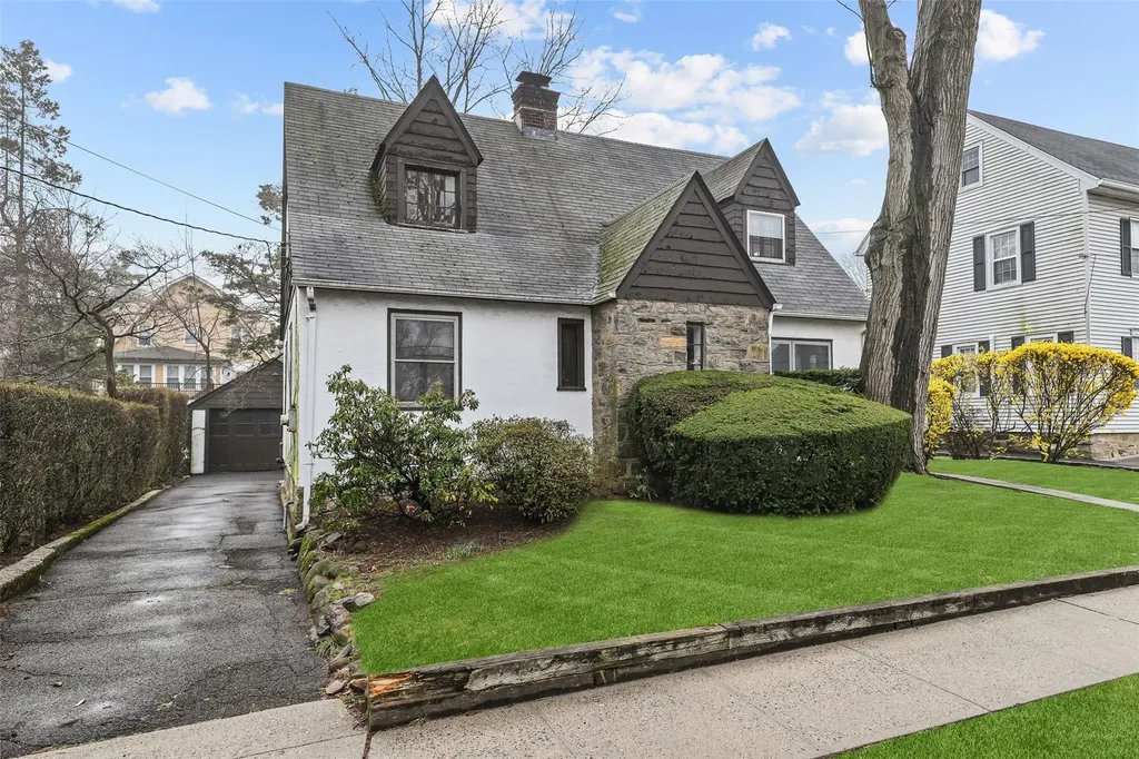 242 Lee Avenue Yonkers NY 10705