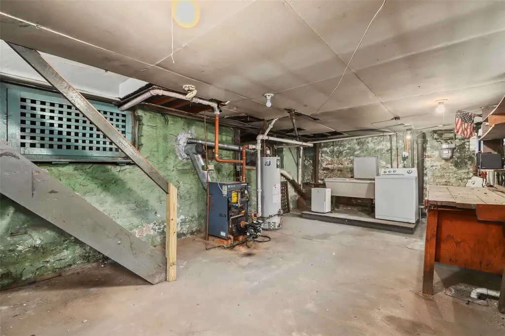 242 Lee Avenue Yonkers NY 10705