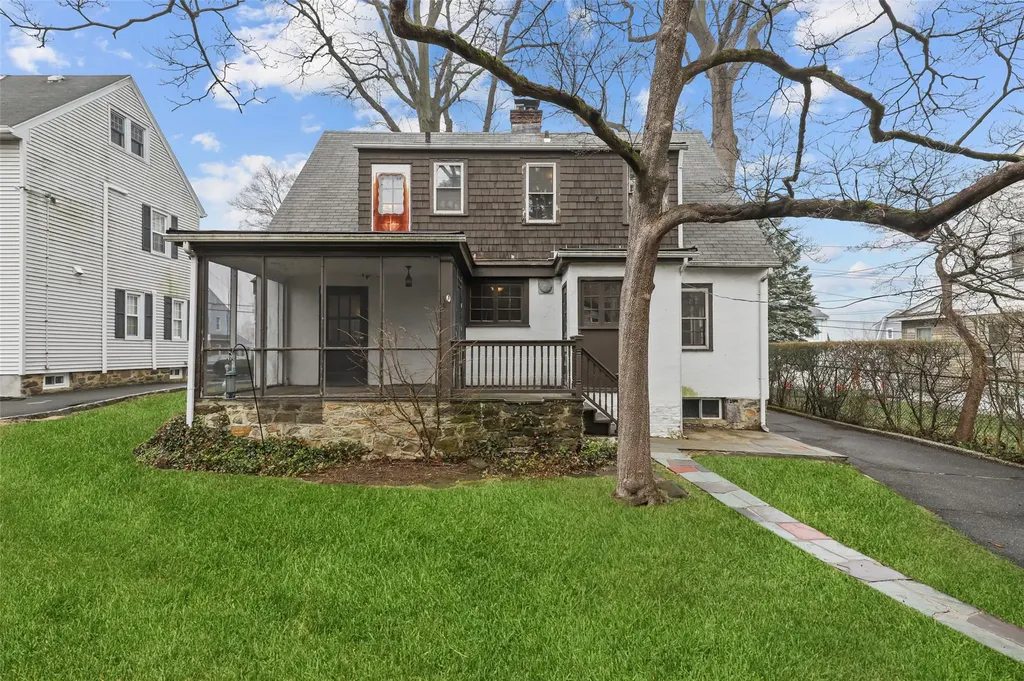 242 Lee Avenue Yonkers NY 10705