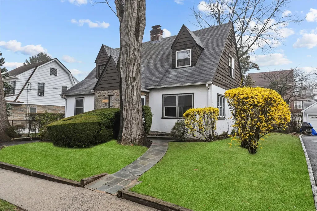 242 Lee Avenue Yonkers NY 10705