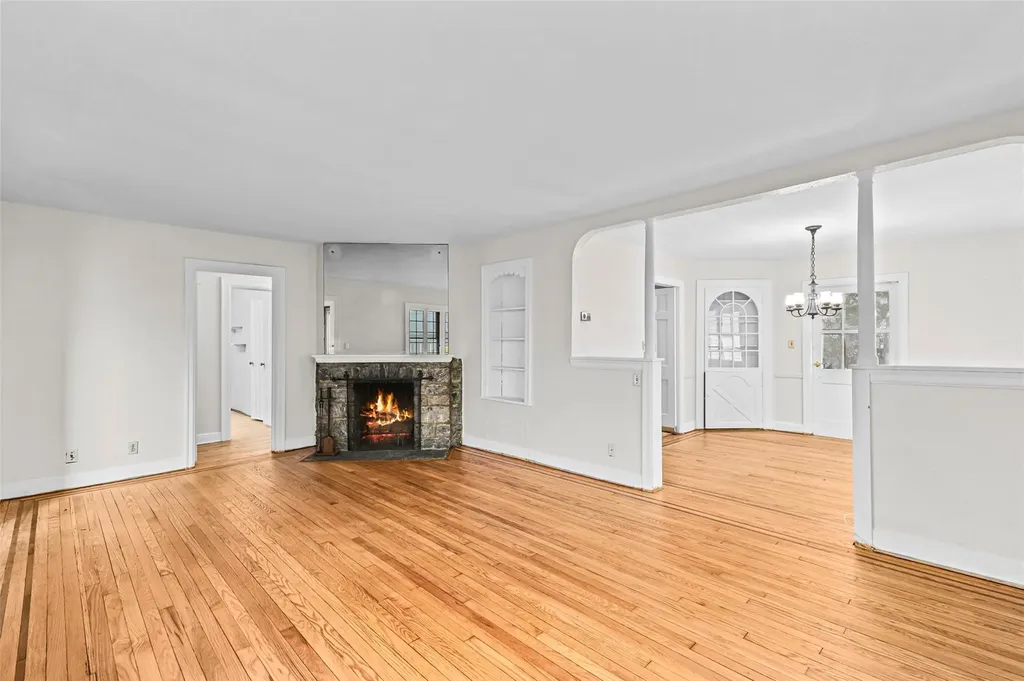 242 Lee Avenue Yonkers NY 10705