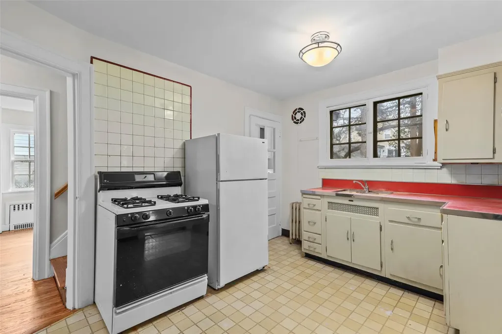 242 Lee Avenue Yonkers NY 10705