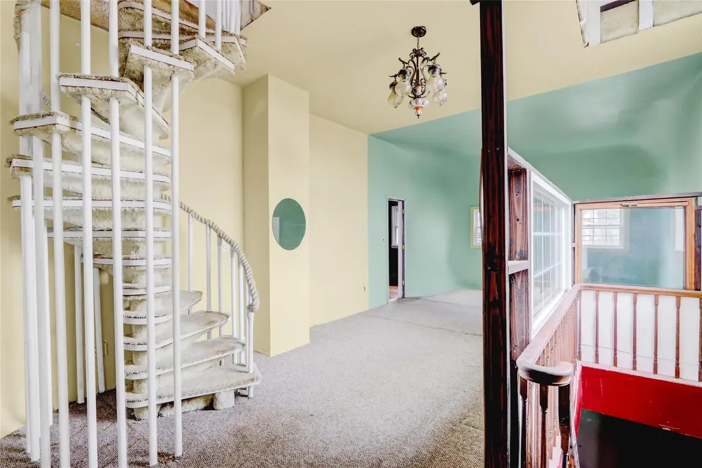 89 Circuit Road Bellport NY 11713