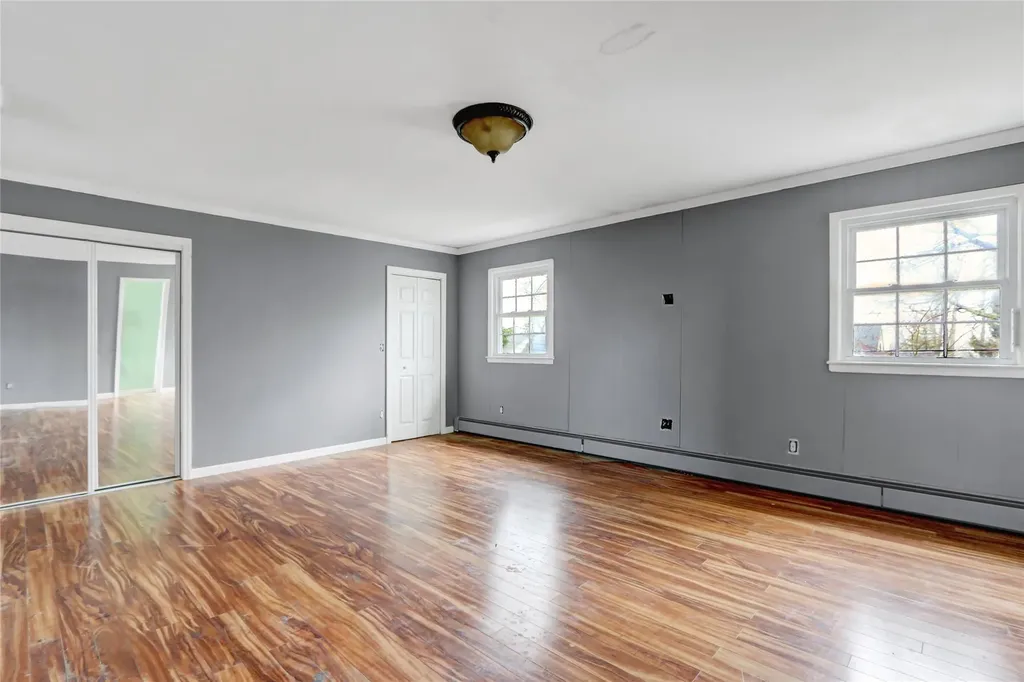 89 Circuit Road Bellport NY 11713