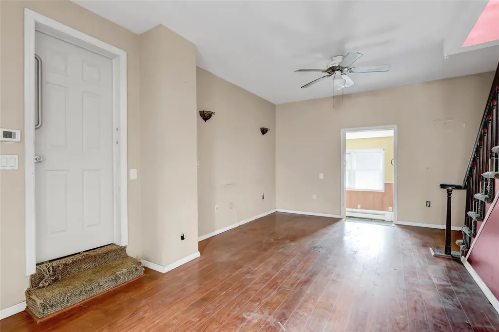 89 Circuit Road Bellport NY 11713
