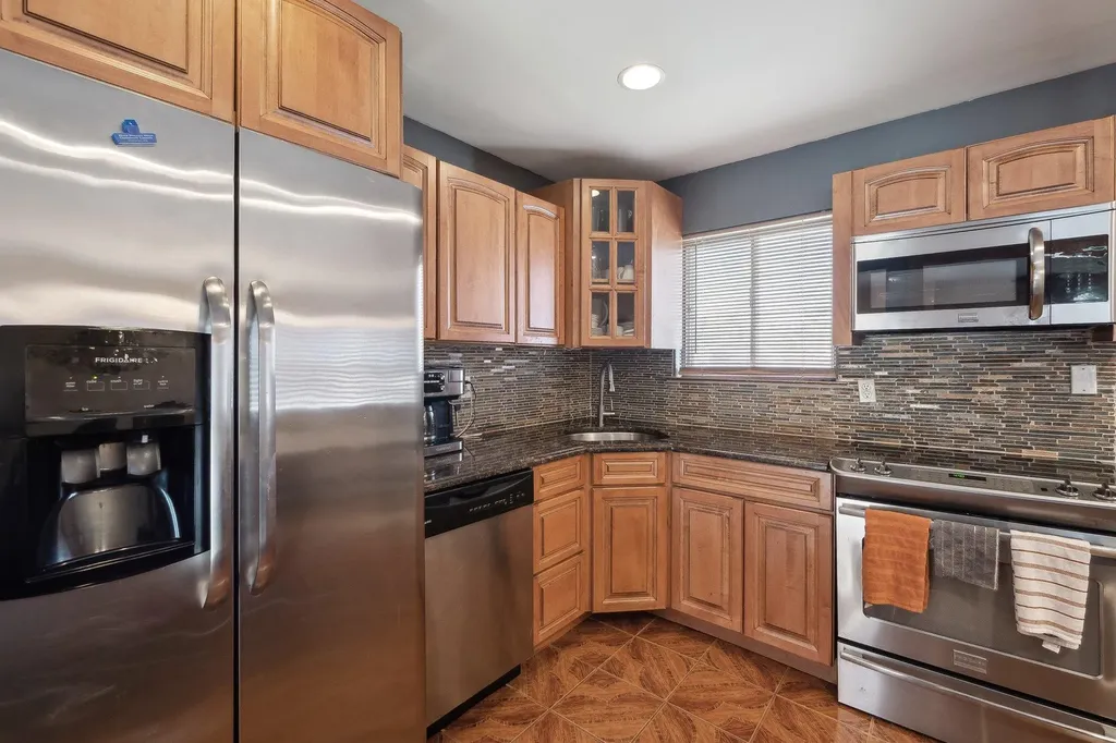 81 Andrew Avenue Islip Terrace NY 11752