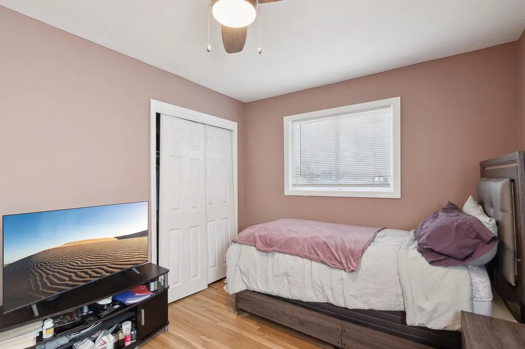 81 Andrew Avenue Islip Terrace NY 11752