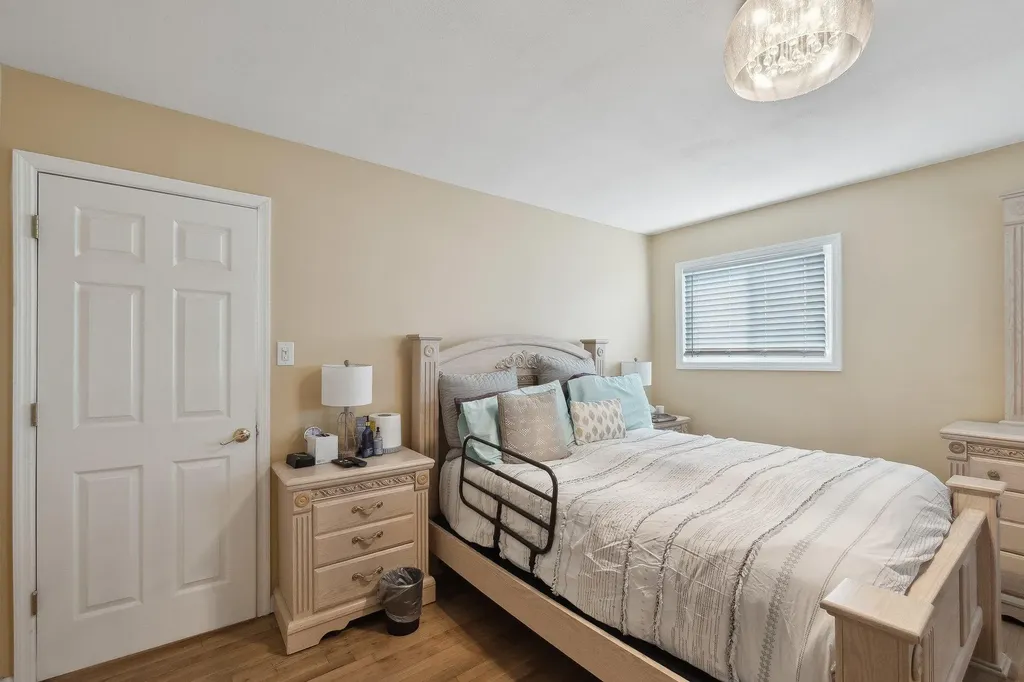 81 Andrew Avenue Islip Terrace NY 11752